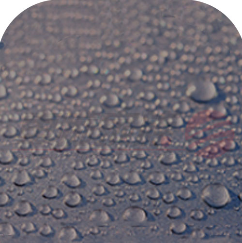 撥水雨刷的說明：雨刷刷過呈現撥水效果