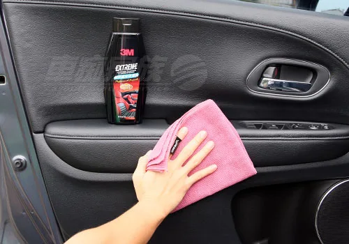 汽車美容內裝清潔-皮椅皮革清潔保養