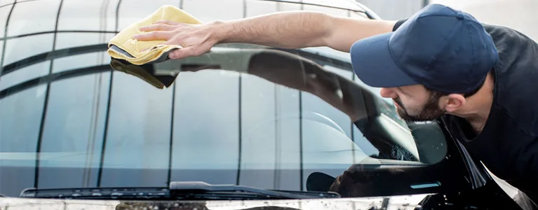洗車-汽車玻璃清潔保養