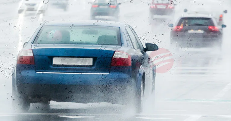 鍍膜後，下雨天的玻璃