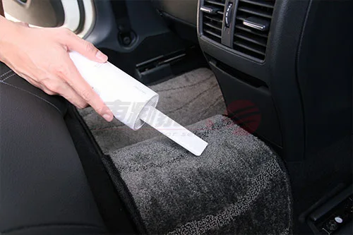 自助洗車-汽車腳踏墊清潔