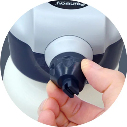 Fairway 無線電動泡沫噴壺-噴灑方向可調整